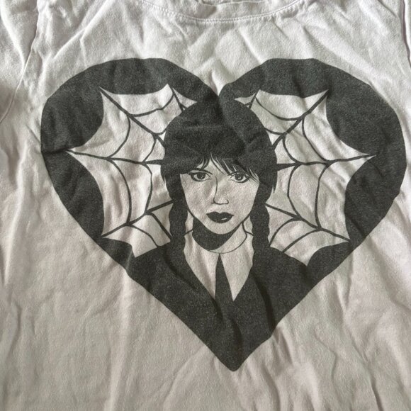 Wednesday purple graphic short sleeve tee in size M - Picture 3 of 3